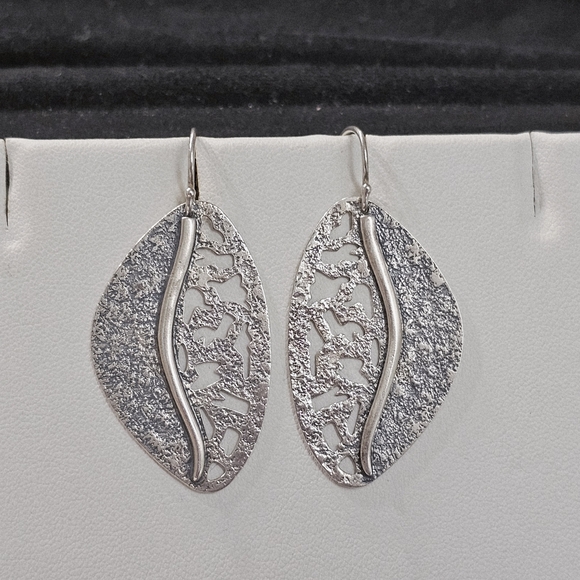 Silpada Jewelry - Silpada Silver Leaf Drop Earrings 925 Silver